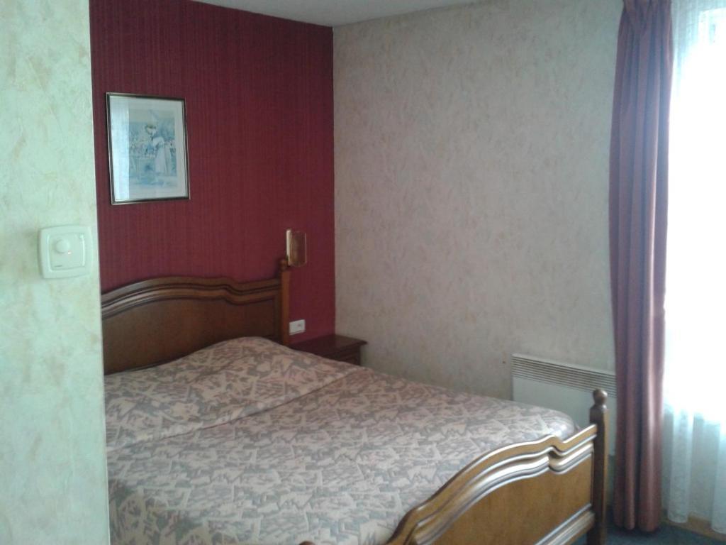 Logis Hotel Restaurant Hostellerie De L'Etoile Wasselonne Номер фото