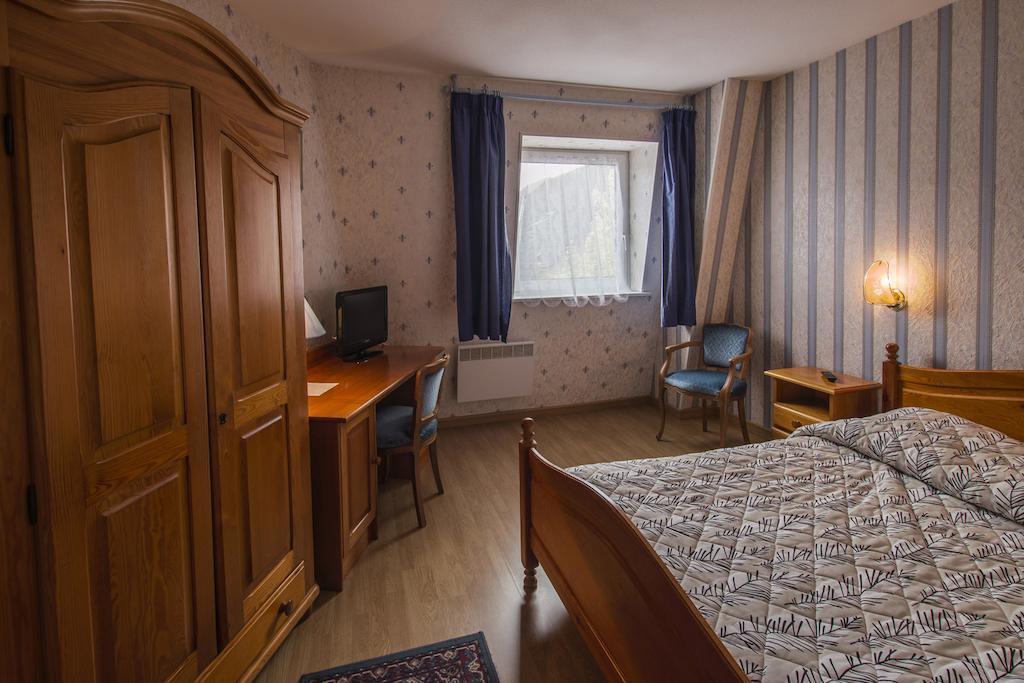 Logis Hotel Restaurant Hostellerie De L'Etoile Wasselonne Номер фото
