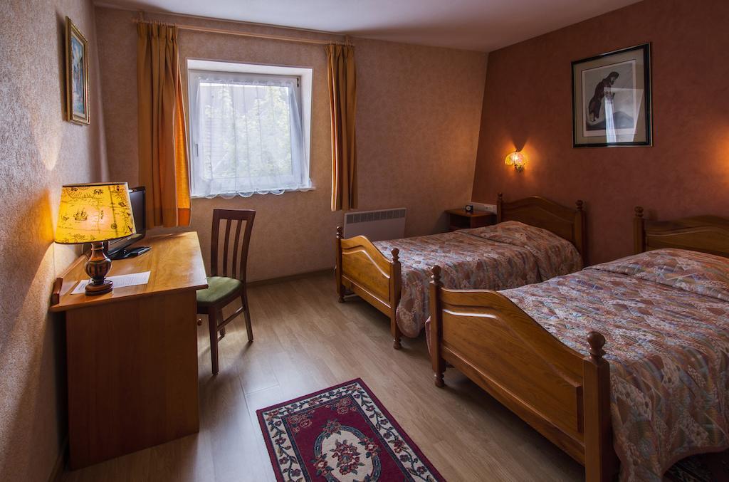 Logis Hotel Restaurant Hostellerie De L'Etoile Wasselonne Номер фото